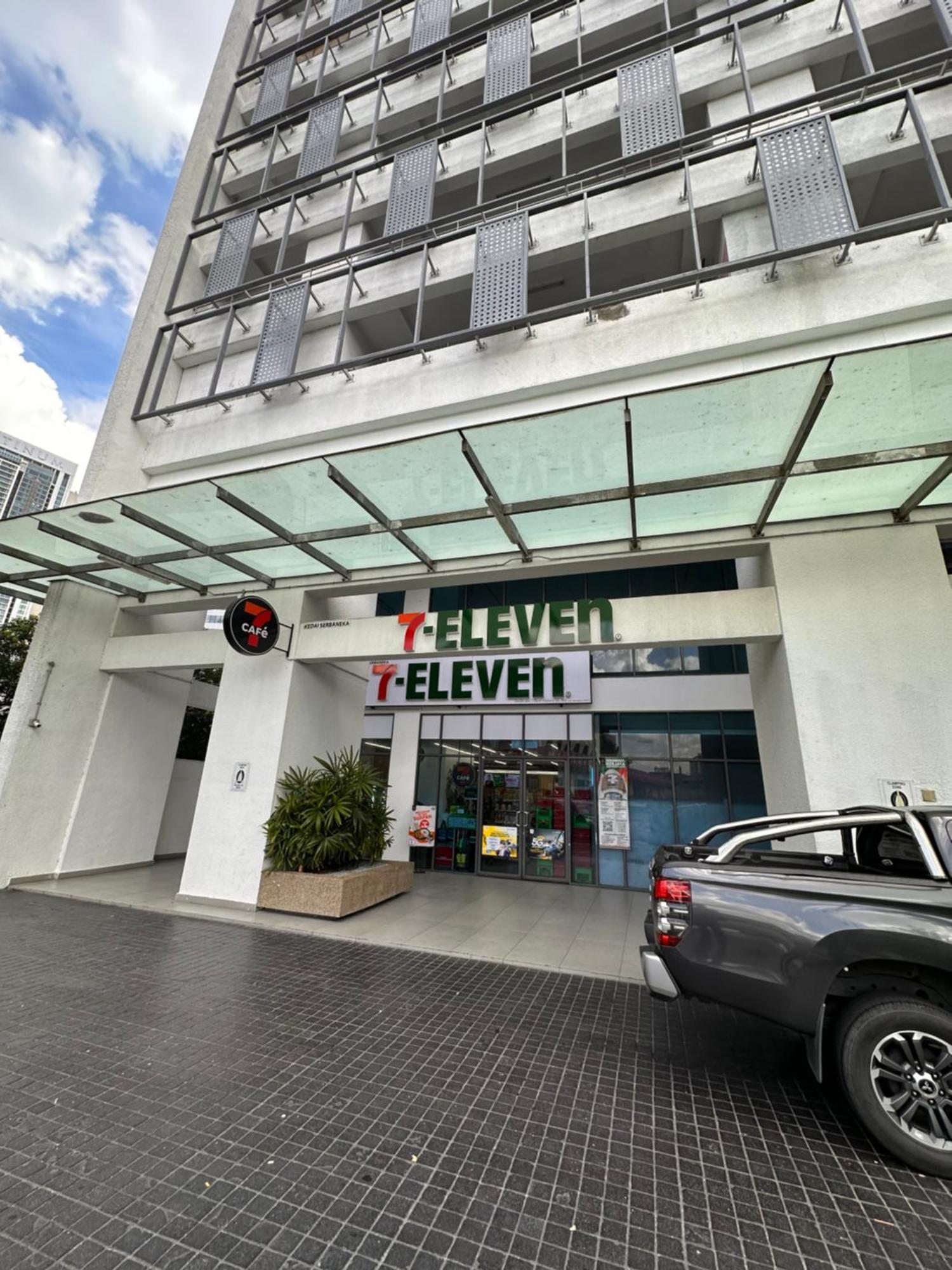 דירות קואלה לומפור The Luxe Infinitum Klcc By Kl Malaysia מראה חיצוני תמונה