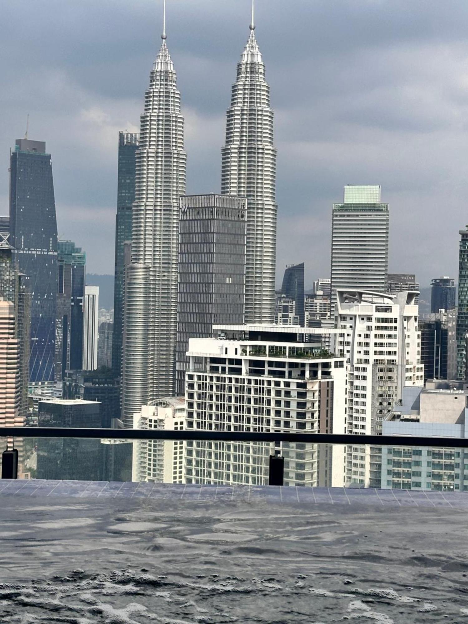 דירות קואלה לומפור The Luxe Infinitum Klcc By Kl Malaysia מראה חיצוני תמונה