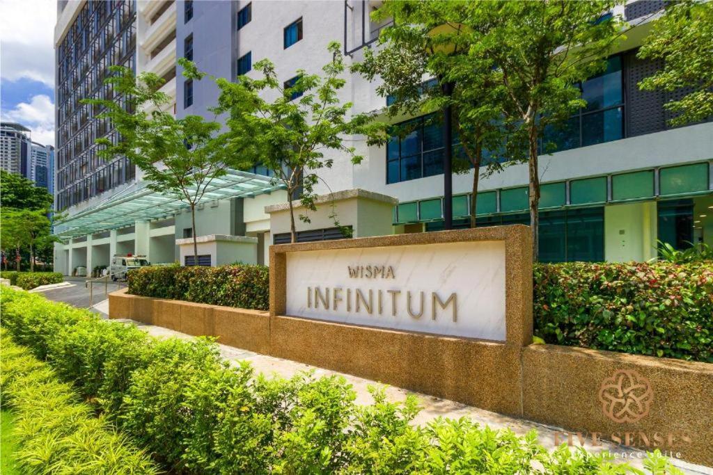 דירות קואלה לומפור The Luxe Infinitum Klcc By Kl Malaysia מראה חיצוני תמונה